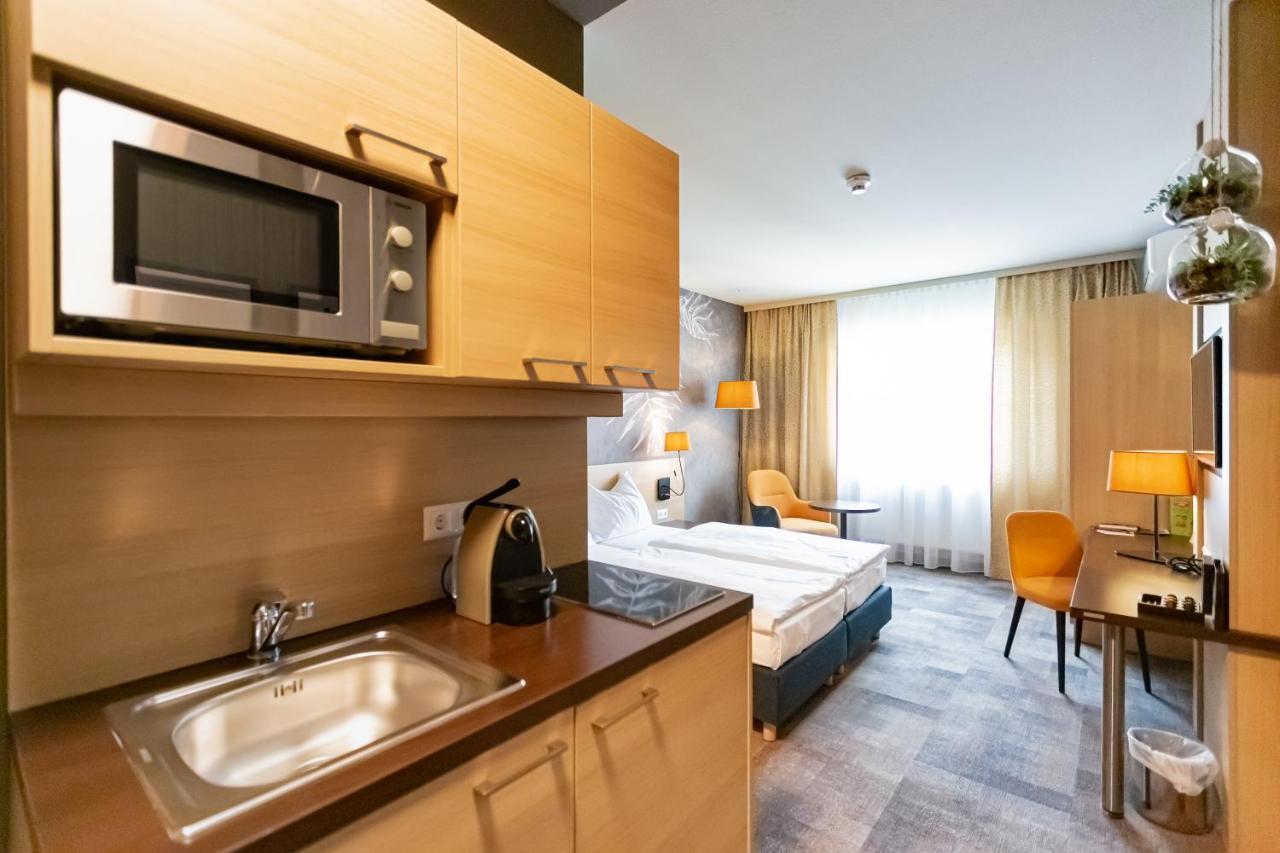 Hotel Das Himberg Bagian luar foto