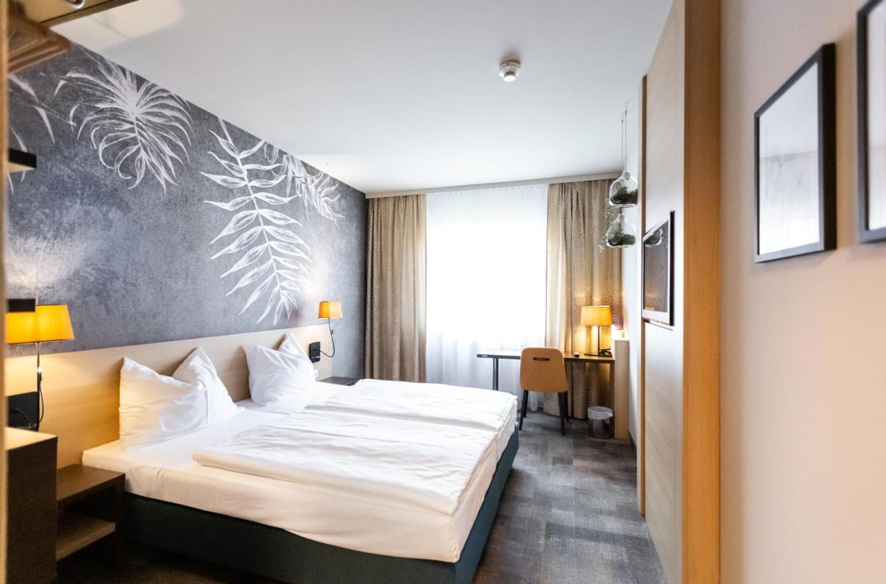 Hotel Das Himberg Bagian luar foto
